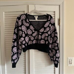 Smiley x hm purple cropped sweater size medium